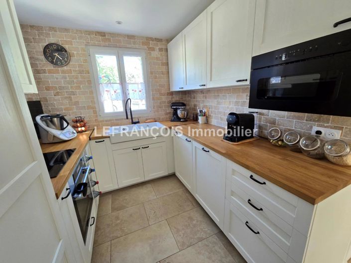 Image No.3-2 Bed House for sale