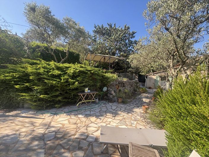 Image No.24-5 Bed House for sale