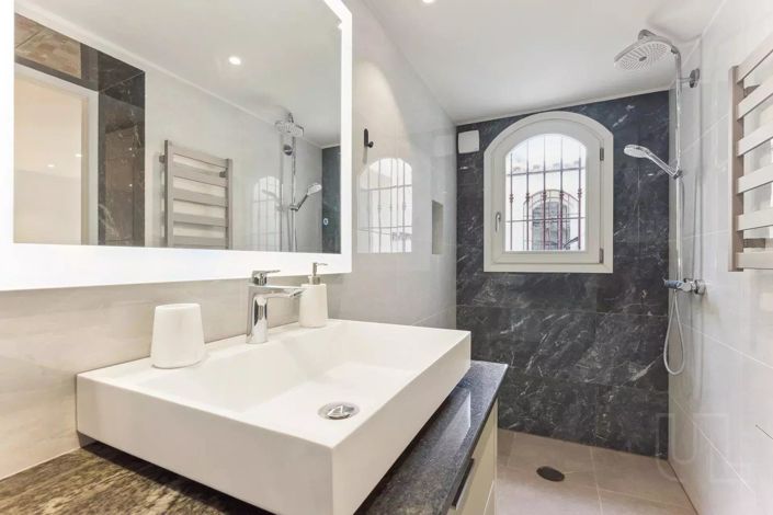 Image No.9-3 Bed Apartment for sale