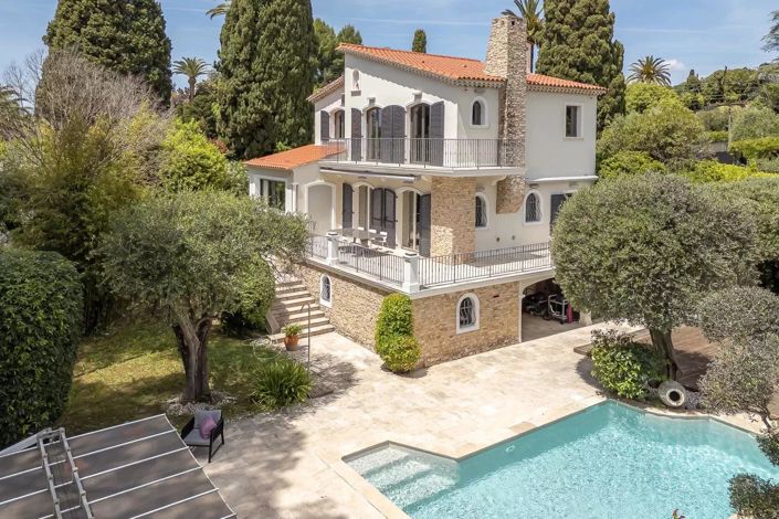 Image No.1-5 Bed House for sale