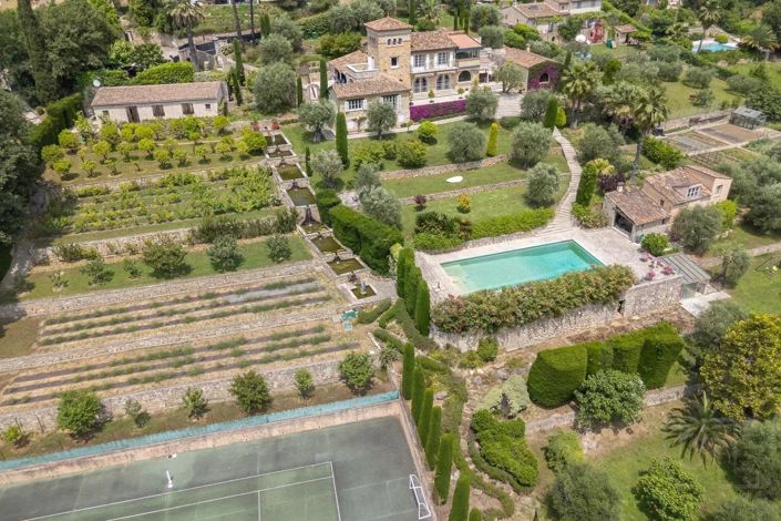 Image No.4-6 Bed House for sale