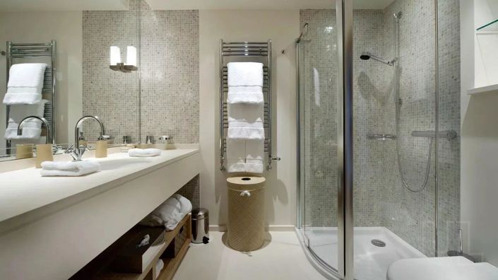 Image No.13-7 Bed House for sale