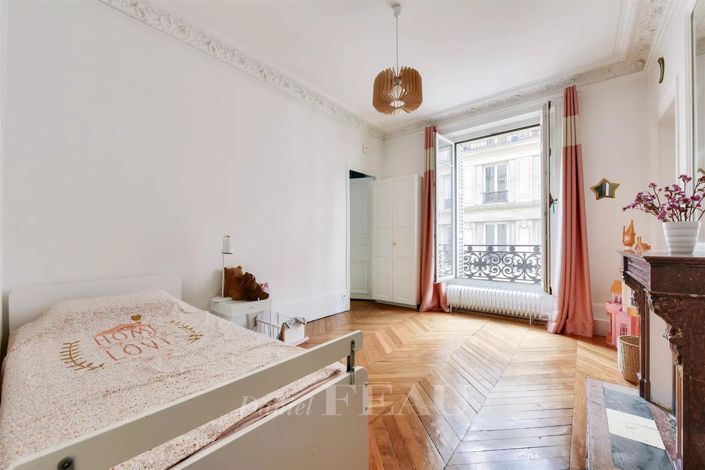 Image No.11-4 Bed Apartment for sale