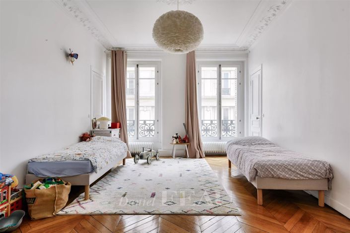 Image No.9-4 Bed Apartment for sale