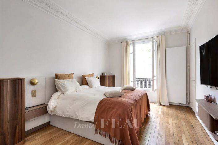 Image No.10-4 Bed Apartment for sale