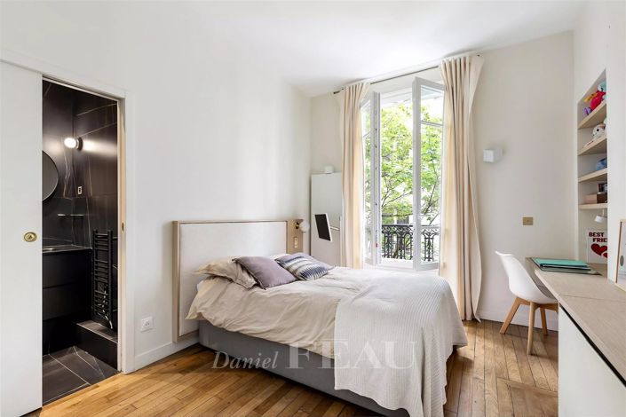 Image No.13-4 Bed Apartment for sale