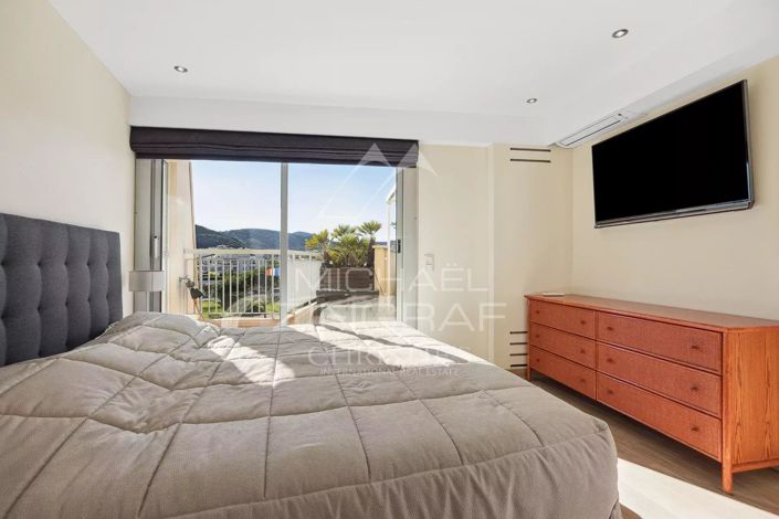 Image No.8-3 Bed Apartment for sale