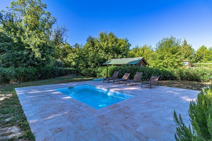 Image No.2-Maison de 2 chambres à vendre à Châteauneuf-Grasse