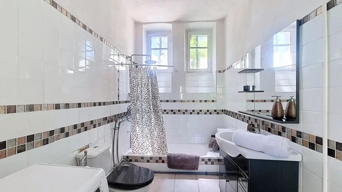 Image No.5-Maison de 7 chambres à vendre à Tourrettes