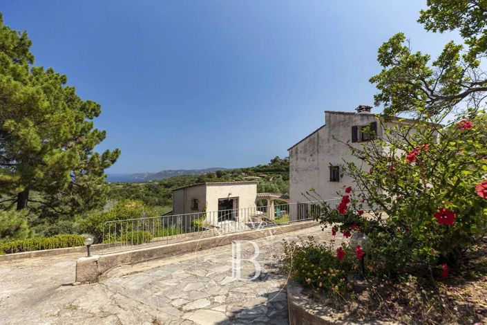 Image No.13-8 Bed House for sale