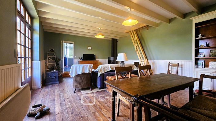 Image No.16-6 Bed House for sale