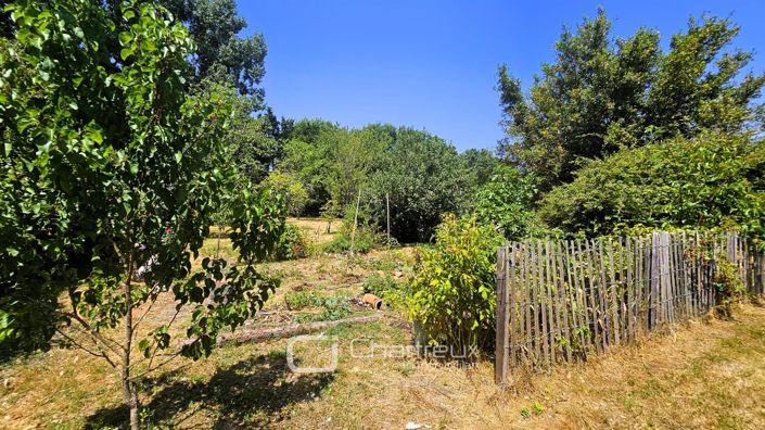 Image No.21-6 Bed House for sale