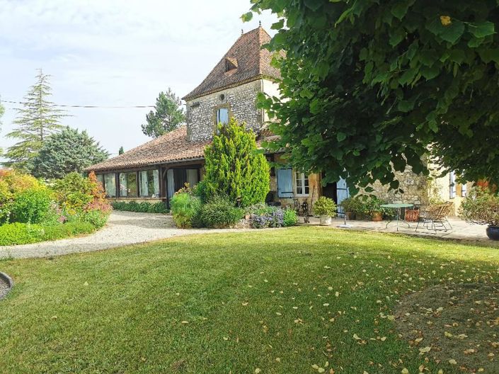 Image No.1-4 Bed House for sale
