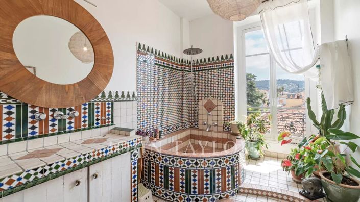 Image No.10-Appartement de 5 chambres à vendre à Nice