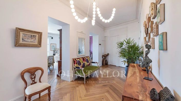 Image No.5-5 Bed Apartment for sale