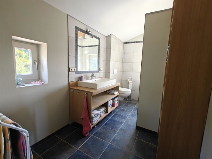 Image No.27-4 Bed House for sale