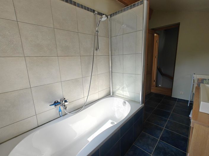 Image No.28-4 Bed House for sale