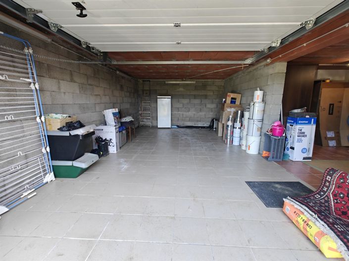 Image No.33-4 Bed House for sale