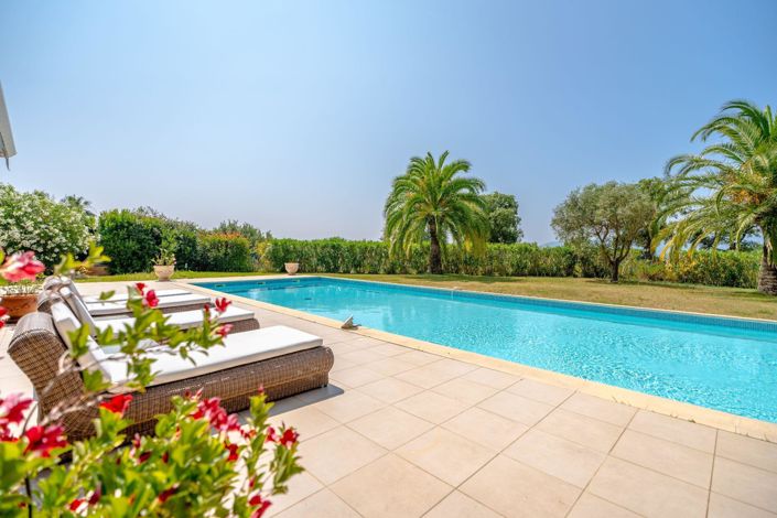 Image No.2-Maison de 4 chambres à vendre à Grimaud