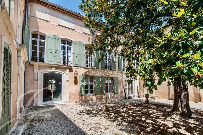 Image No.8-8 Bed House for sale