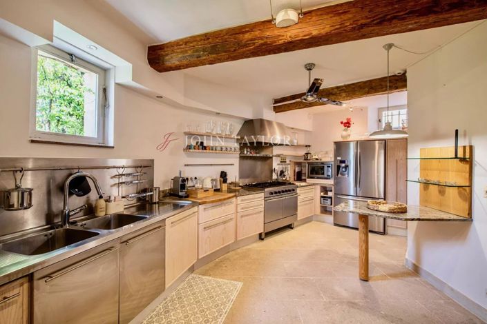 Image No.8-Appartement de 6 chambres à vendre à Gordes