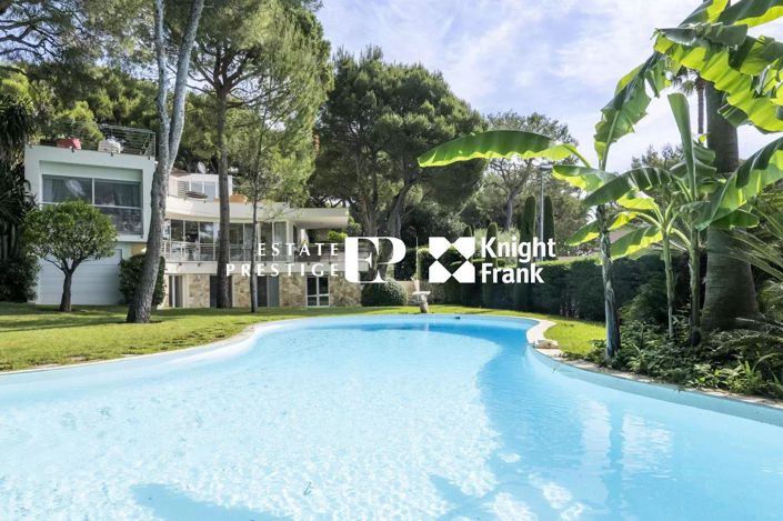 Image No.1-5 Bed House for sale