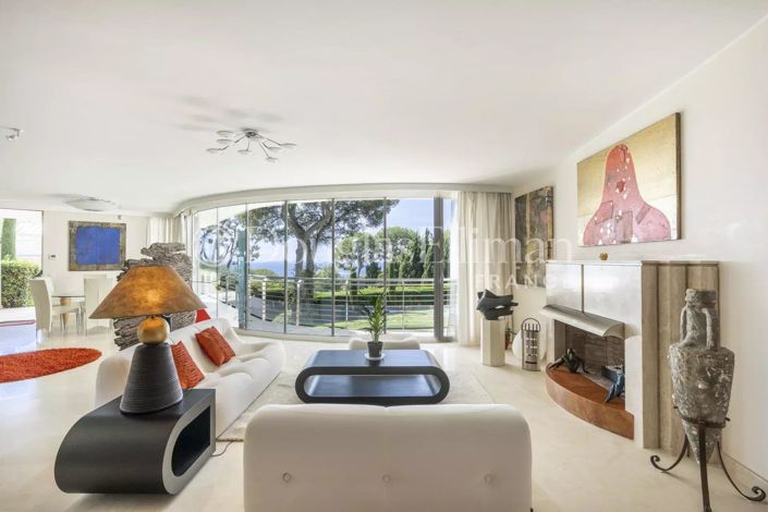 Image No.7-5 Bed House for sale