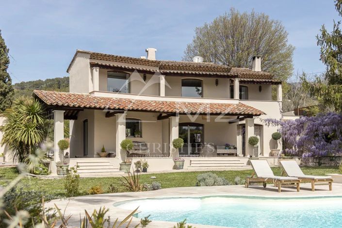 Image No.1-4 Bed House for sale