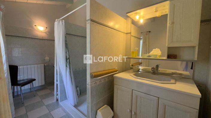 Image No.16-3 Bed Property for sale