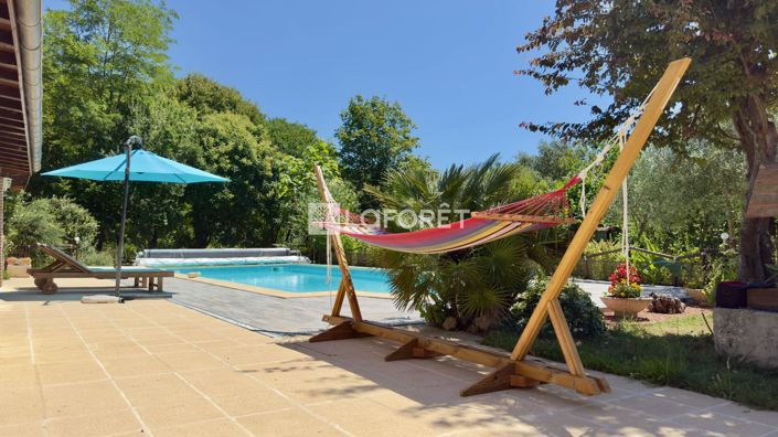 Image No.17-3 Bed Property for sale