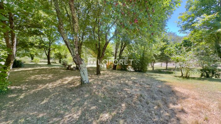 Image No.18-3 Bed Property for sale