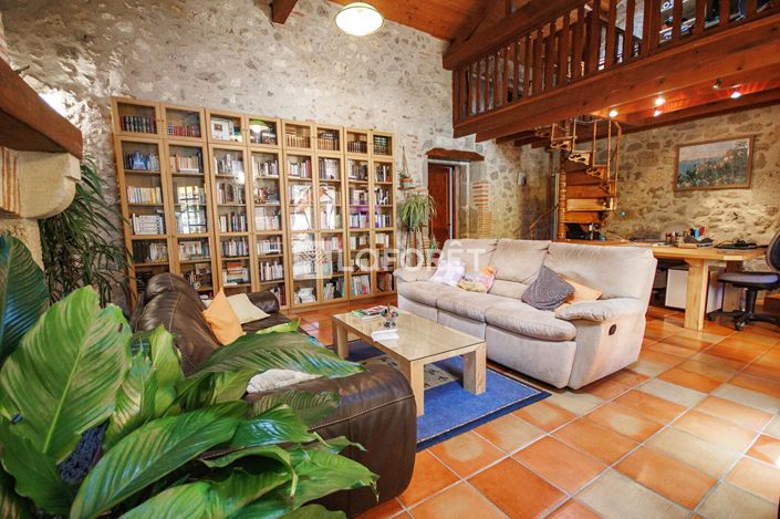 Image No.7-3 Bed Property for sale