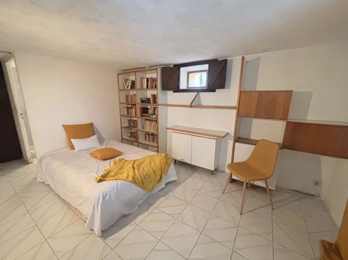 Image No.14-3 Bed House for sale