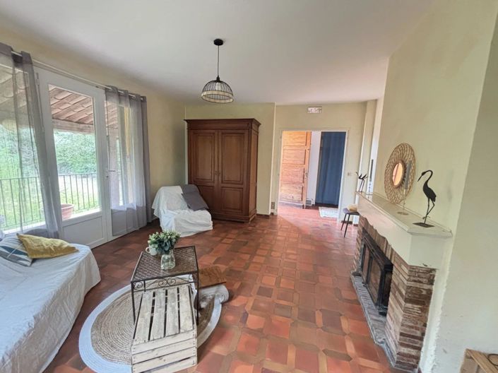 Image No.21-3 Bed House for sale