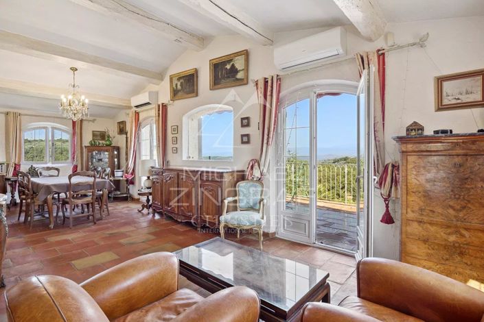 Image No.3-4 Bed House for sale