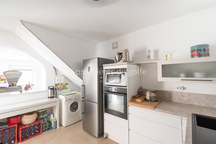 Image No.11-2 Bed House for sale