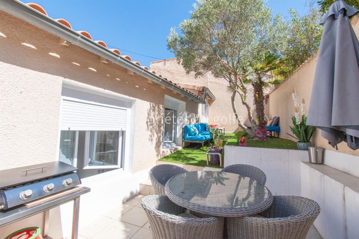 Image No.17-2 Bed House for sale