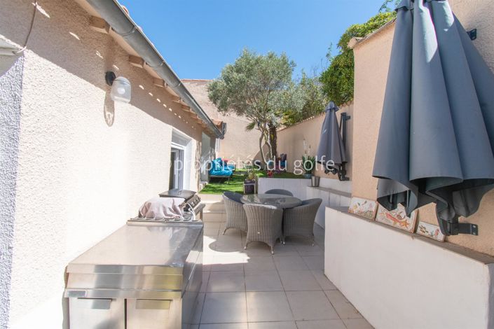 Image No.19-2 Bed House for sale