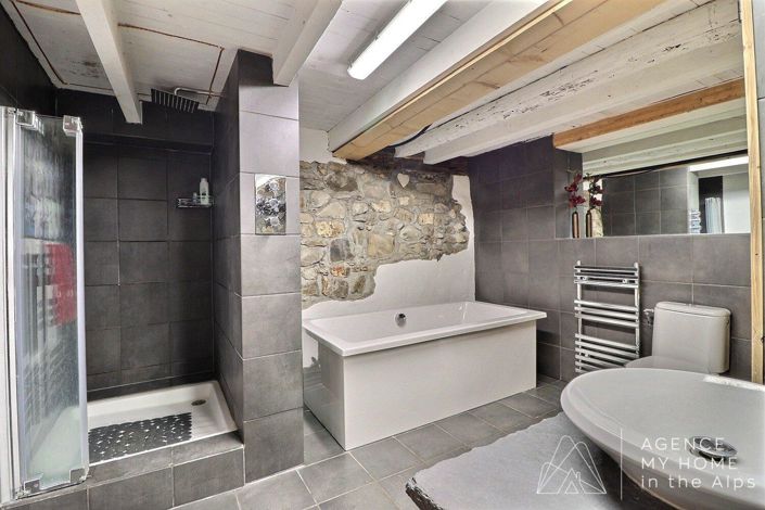 Image No.14-6 Bed House for sale