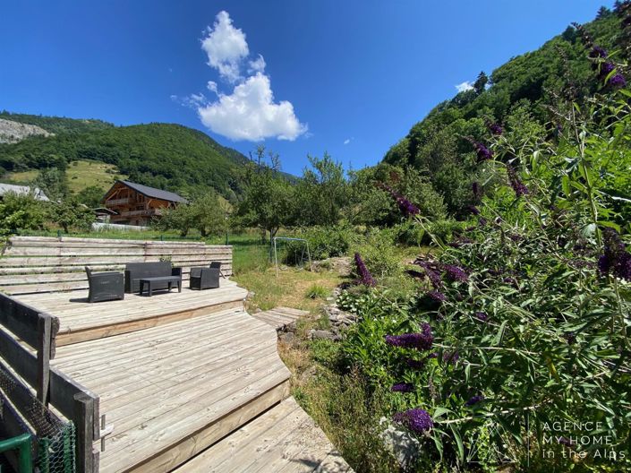 Image No.16-6 Bed House for sale