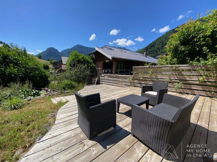 Image No.18-6 Bed House for sale