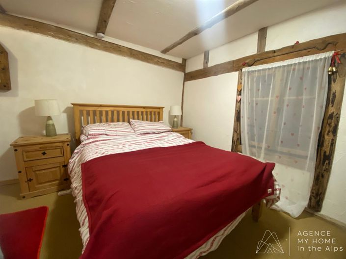 Image No.21-6 Bed House for sale