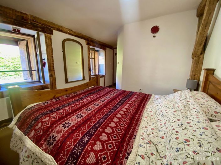 Image No.27-6 Bed House for sale