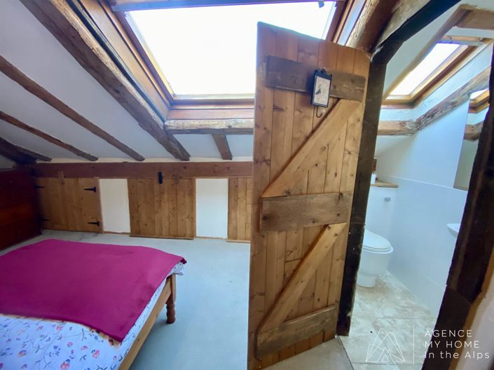 Image No.28-6 Bed House for sale