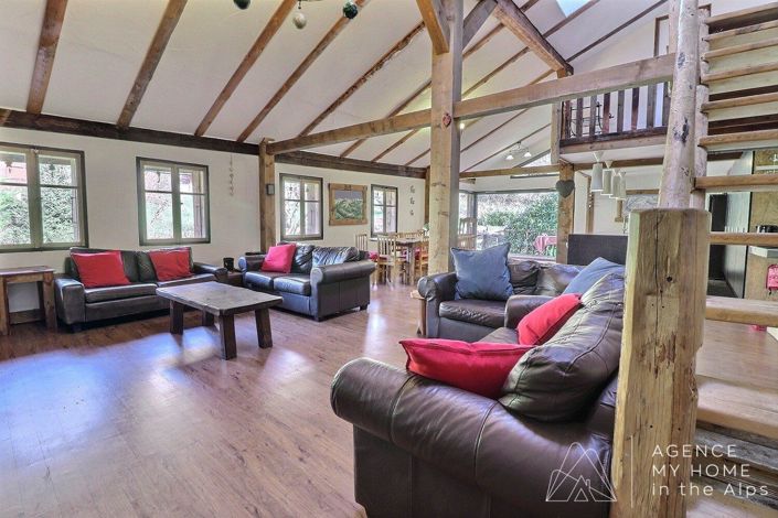 Image No.6-6 Bed House for sale