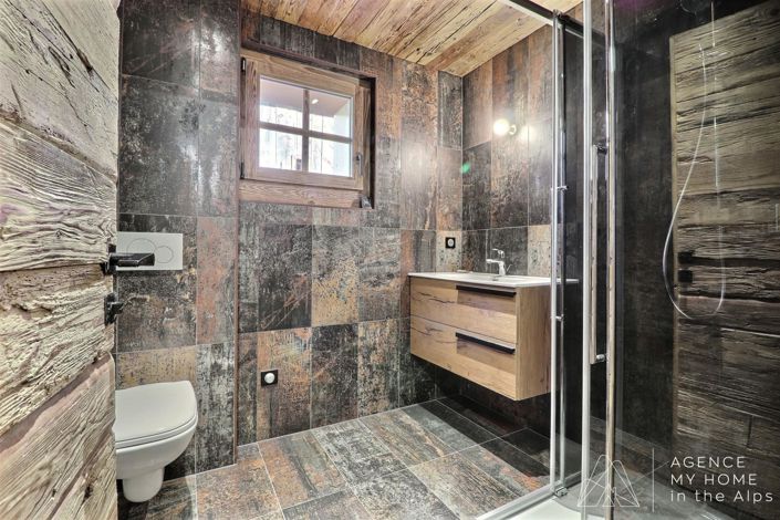 Image No.11-3 Bed Property for sale