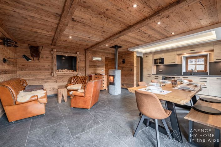 Image No.17-3 Bed Property for sale