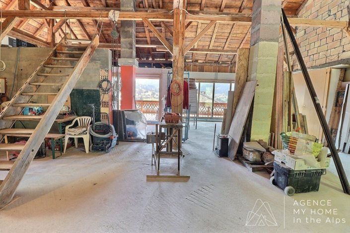 Image No.22-3 Bed Property for sale