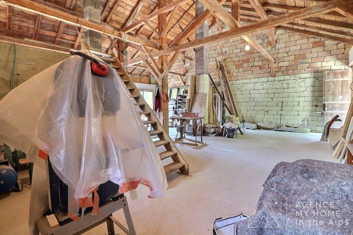 Image No.26-3 Bed Property for sale