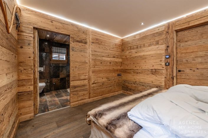 Image No.27-3 Bed Property for sale